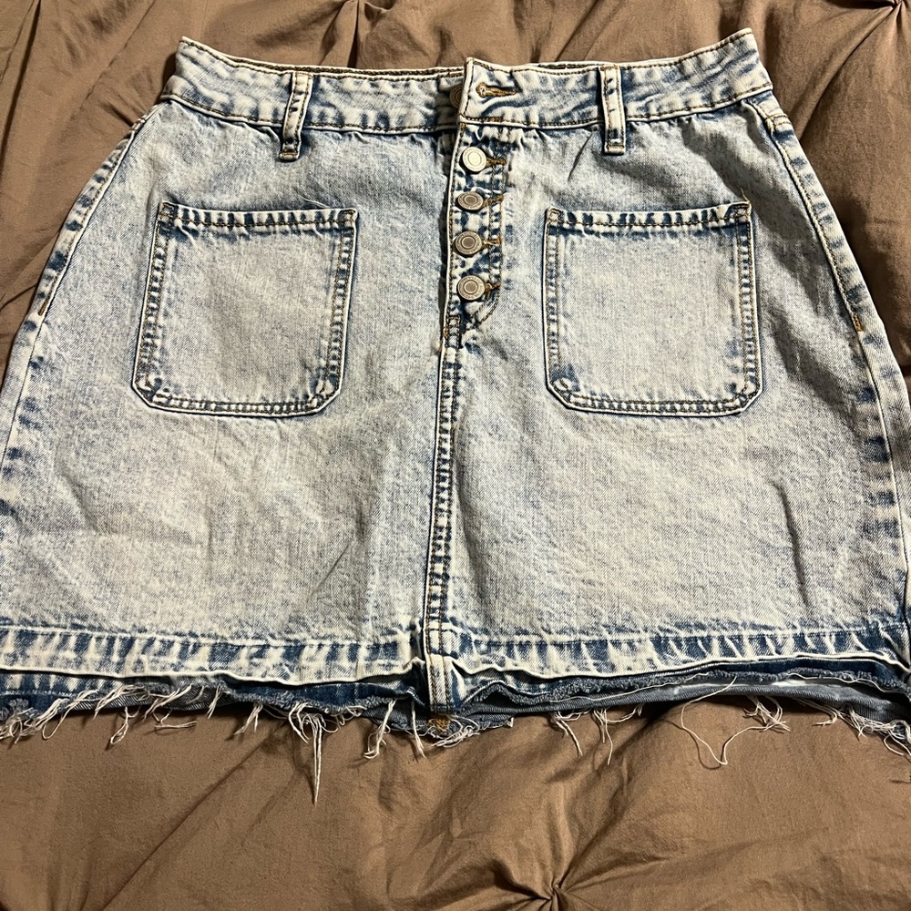 Acid washed jean skirt
